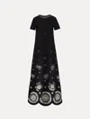 Oscar De La Renta Crystal Medallion Caftan In Black