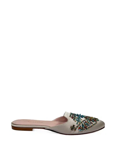 Pre-owned Oscar De La Renta Embellished Satin Mules In Silver