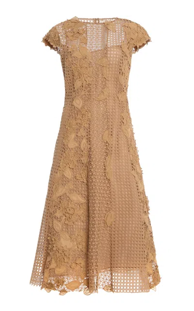 Oscar De La Renta Embroidered Guipure Midi Dress In Brown