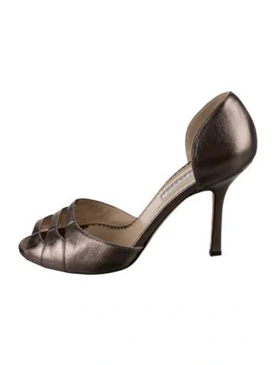 Pre-owned Oscar De La Renta Leather Crystal Embellishments Pumps In Neutrals