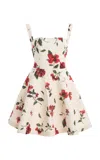 Oscar De La Renta Moda Operandi In White