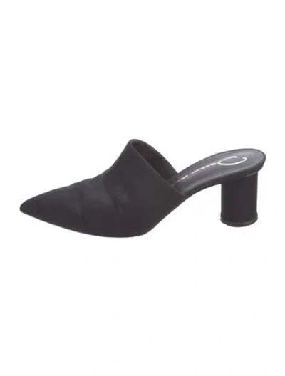 Pre-owned Oscar De La Renta Mules In Black
