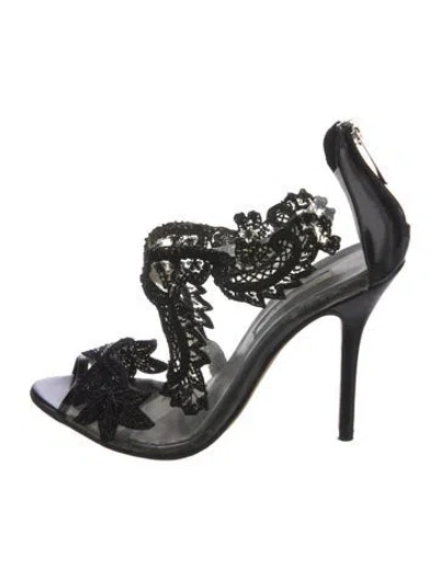 Pre-owned Oscar De La Renta Patent Leather Cutout Accent Mules In Black