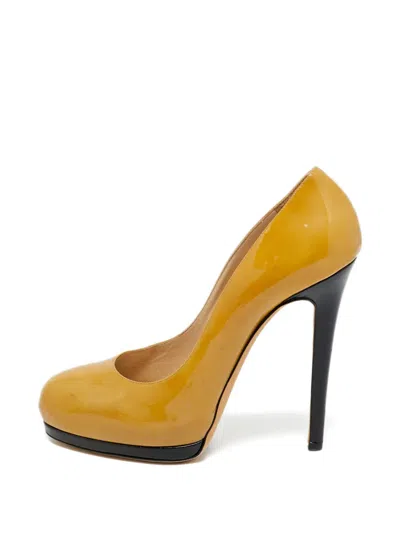 Pre-owned Oscar De La Renta Patent-leather Platform Pumps In Yellow
