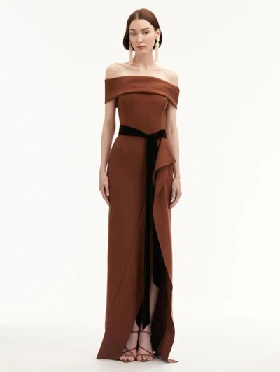 Oscar De La Renta Ribbon-detailed Off Shoulder Gown In Cocoa