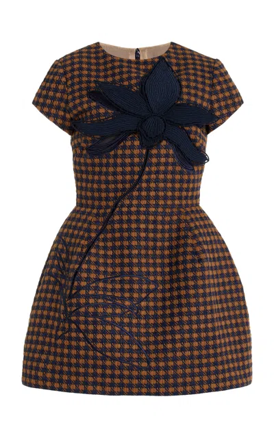 Oscar De La Renta Short Sleeve  Small Check Tweed Embroidered Dress In Cognac/navy