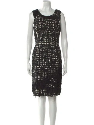 Pre-owned Oscar De La Renta Silk Knee-length Dress In Black