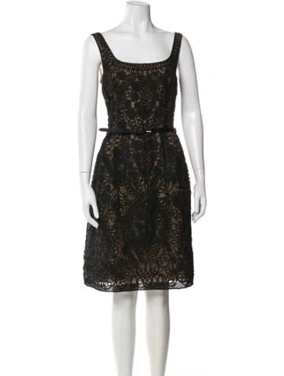 Pre-owned Oscar De La Renta Silk Knee-length Dress In Black