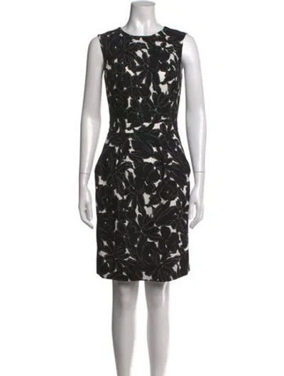 Pre-owned Oscar De La Renta Silk Knee-length Dress In Black