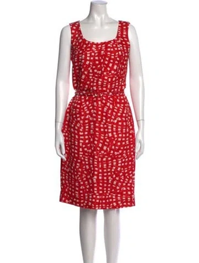 Pre-owned Oscar De La Renta Silk Knee-length Dress In Red