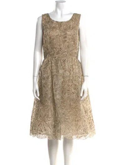 Pre-owned Oscar De La Renta Silk Midi Length Dress In Neutral