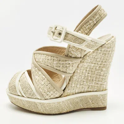 Pre-owned Oscar De La Renta Size 38.5 Cream Leather And Straw Wedge Sandals In White
