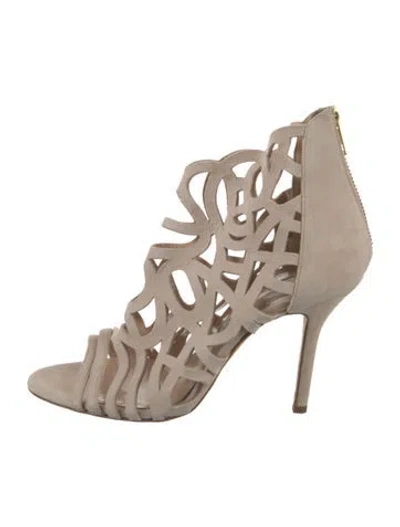 Pre-owned Oscar De La Renta Suede Gladiator Sandals In Neutral