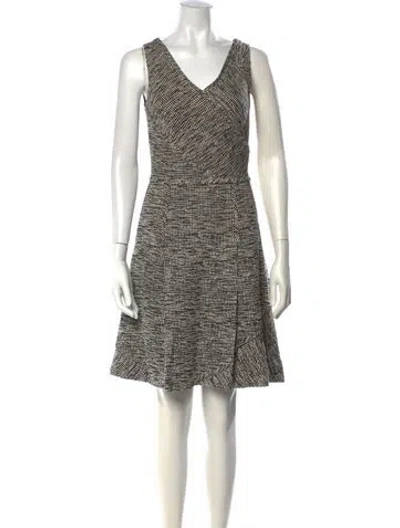 Pre-owned Oscar De La Renta Tweed Pattern Knee-length Dress In White