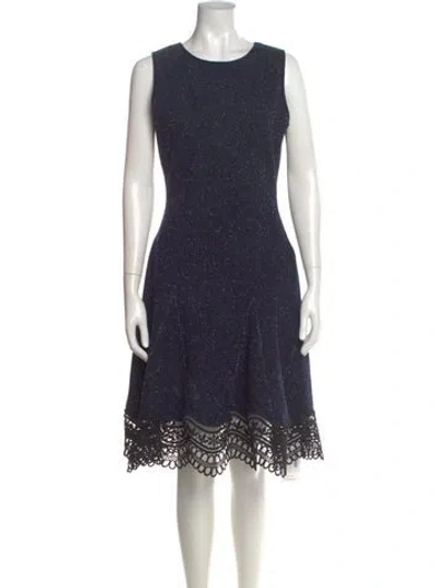 Pre-owned Oscar De La Renta Virgin Wool Knee-length Dress In Blue