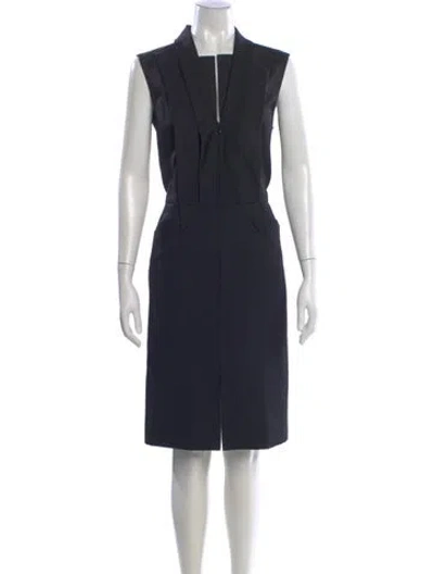 Pre-owned Oscar De La Renta Virgin Wool Midi Length Dress In Black