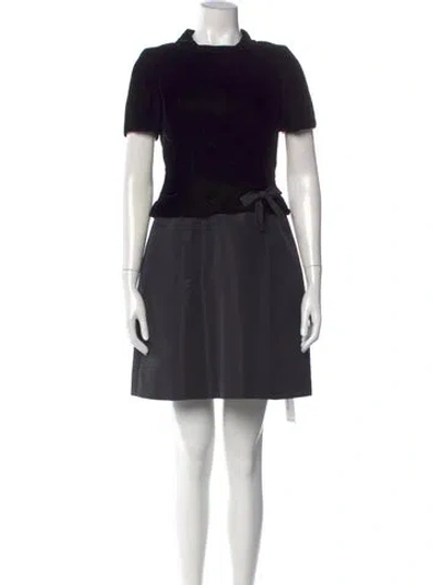 Pre-owned Oscar De La Renta Virgin Wool Mini Dress In Black