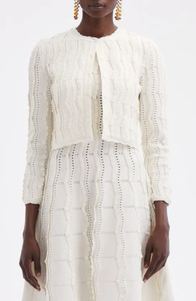 Oscar De La Renta Cropped Wave Knit Cardigan In Ivory