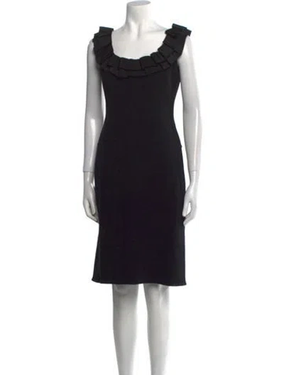 Pre-owned Oscar De La Renta Wool Knee-length Dress In Black