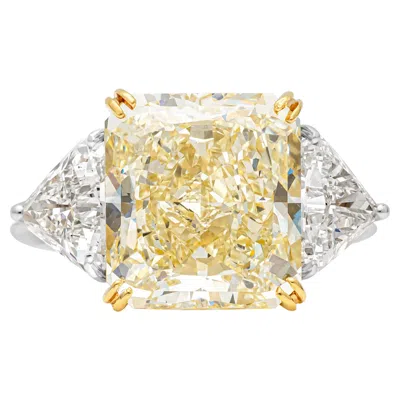 Pre-owned Oscar Heyman 9.03 Radiant Cut Fancy Yellow Diamond Three-stone Engagement Ring
