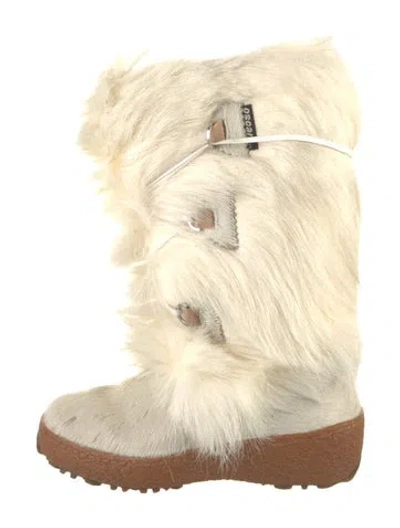Pre-owned Oscar Sport Fur Lace-up Boots In Neutral