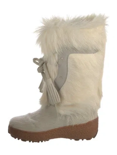 Pre-owned Oscar Sport Fur Tassel Accents Snow Boots In Neutral