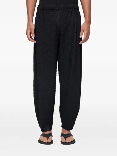 Osklen Pleated Regular Trousers In Black