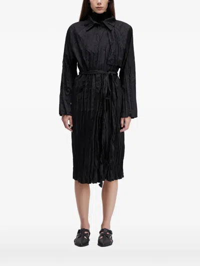 Osklen Wrinkled Belted Trench Coat In Black