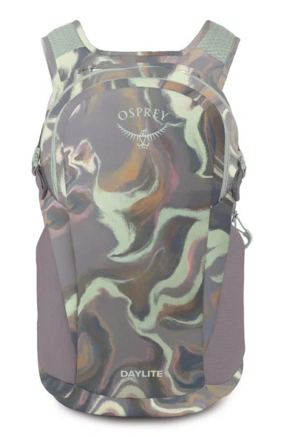 Osprey Daylite 13-liter Backpack In Euphoria Print/soundwave