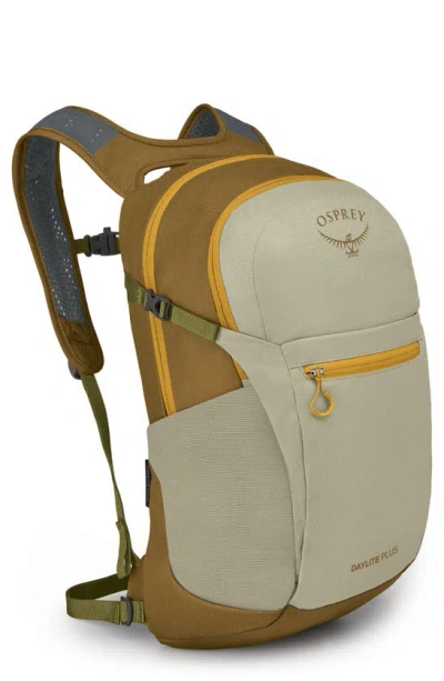 Osprey Daylite Plus Backpack In Meadow Gray/ Histosol Brown