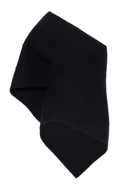 Ossou Garnet Wool Sweater In Black