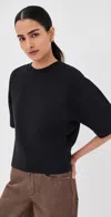 Ossou Rift Cropped Drop-shoulder T-shirt In Black
