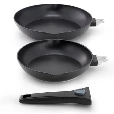 Oster Smarthandle Advance 3 Piece Nonstick Aluminum Frying Pan Set In Black