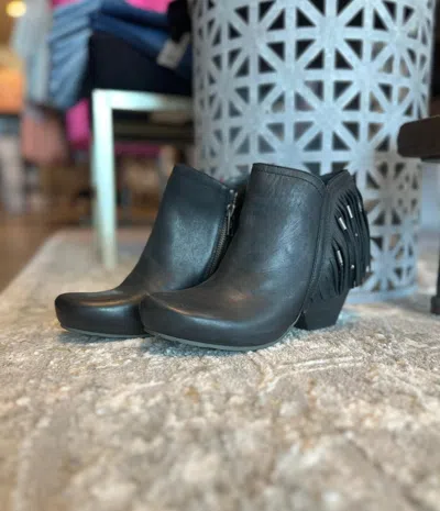 Otbt Women's Folkloric Boots In Black