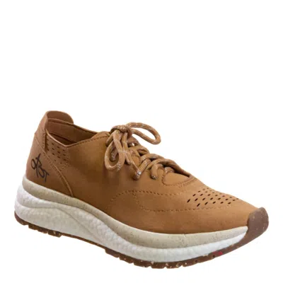 Otbt Women's Free Sneaker In Camel In Brown