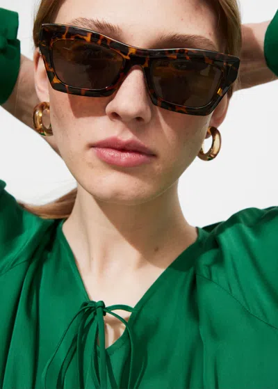 Other Stories Classic Cat-eye Sunglasses In Brown