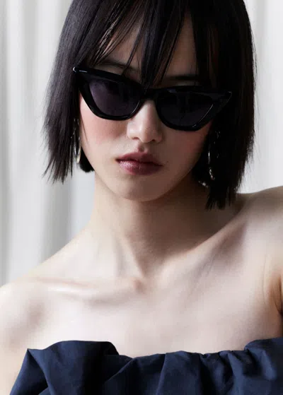 Other Stories Edgy Cat-eye Sunglasses In Black