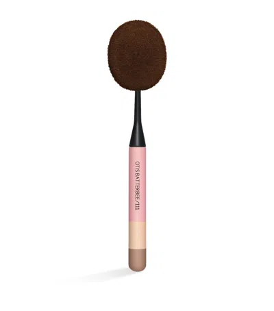 Otis Batterbee Foundation Buffer Brush In Pink