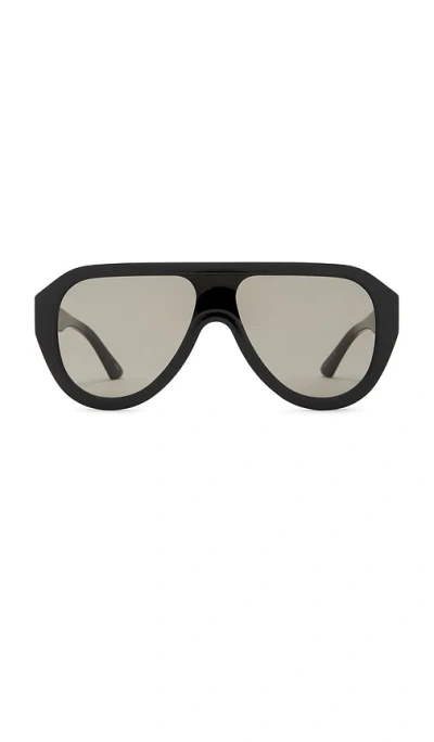 Otra Cameron Sunglasses In Black