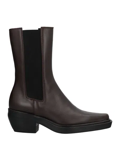 Ottod'ame Ankle Boots In Brown