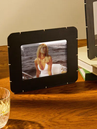 Otzi Studio Billet Leather And Walnut Landscape Photo Frame (7x5")
