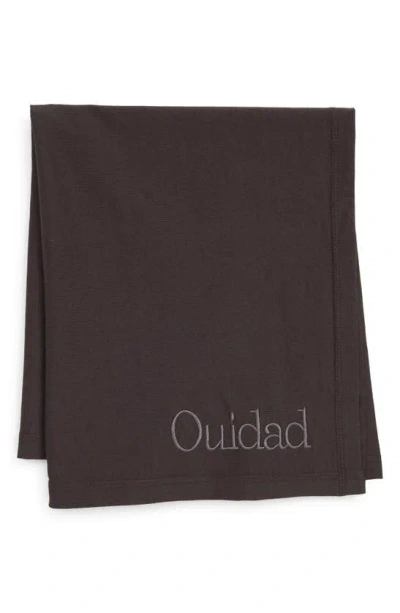 Ouidad Plopping Hair Towel In Black