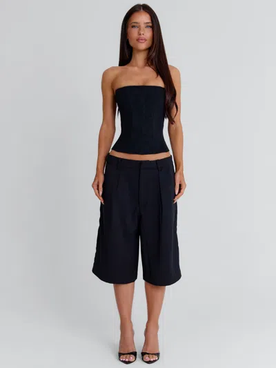 Outcast Noate Short Black