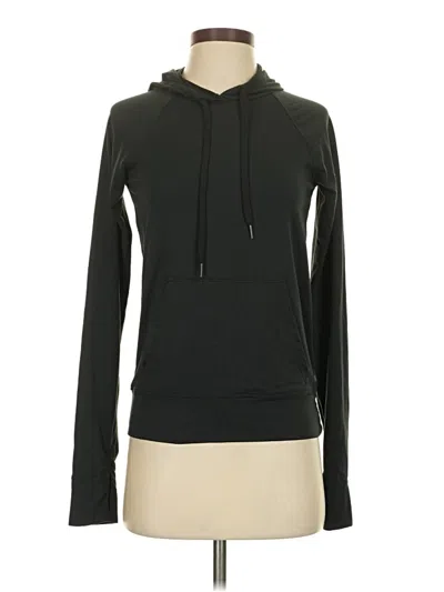 Pre-owned Outdoor Voices Long Sleeve T-shirt In Black