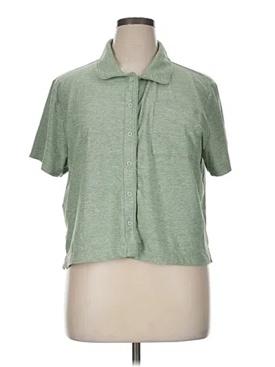 Pre-owned Outdoor Voices Short Sleeve Blouse In Green