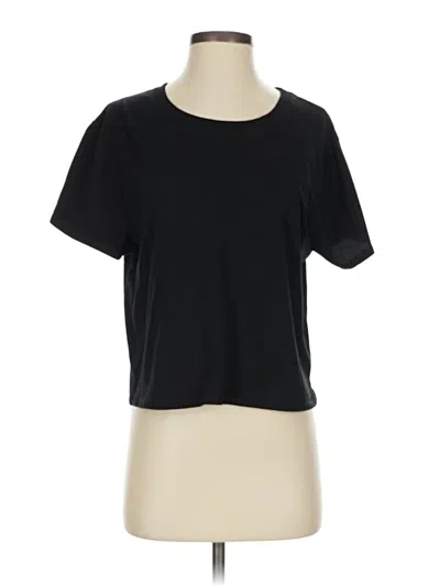 Pre-owned Outdoor Voices Short Sleeve T-shirt In Black