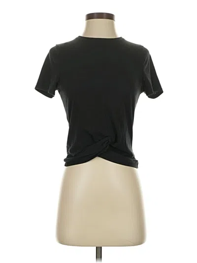 Pre-owned Outdoor Voices Short Sleeve T-shirt In Black
