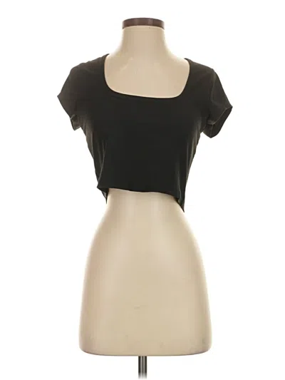 Pre-owned Outdoor Voices Short Sleeve T-shirt In Black