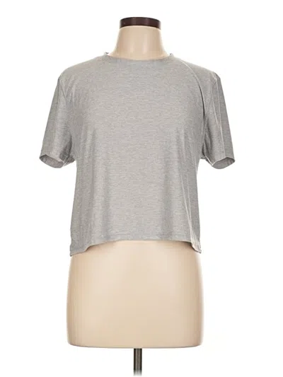 Pre-owned Outdoor Voices Short Sleeve T-shirt In Gray