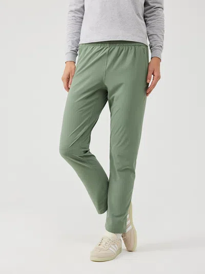 Outdoor Voices Zephyr Full Length Pant In Laurel Wreath